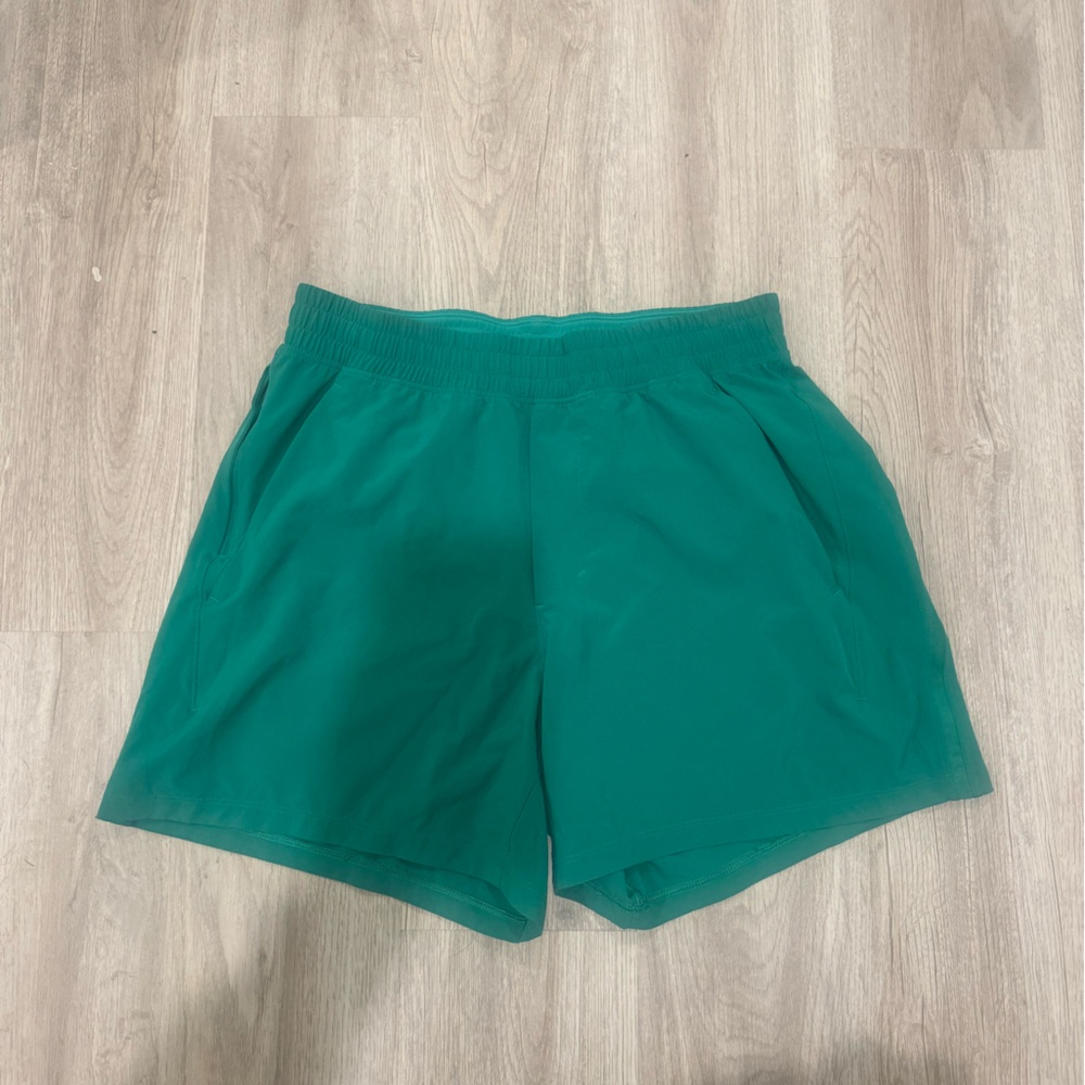 lululemon athletica green Athletic Shorts